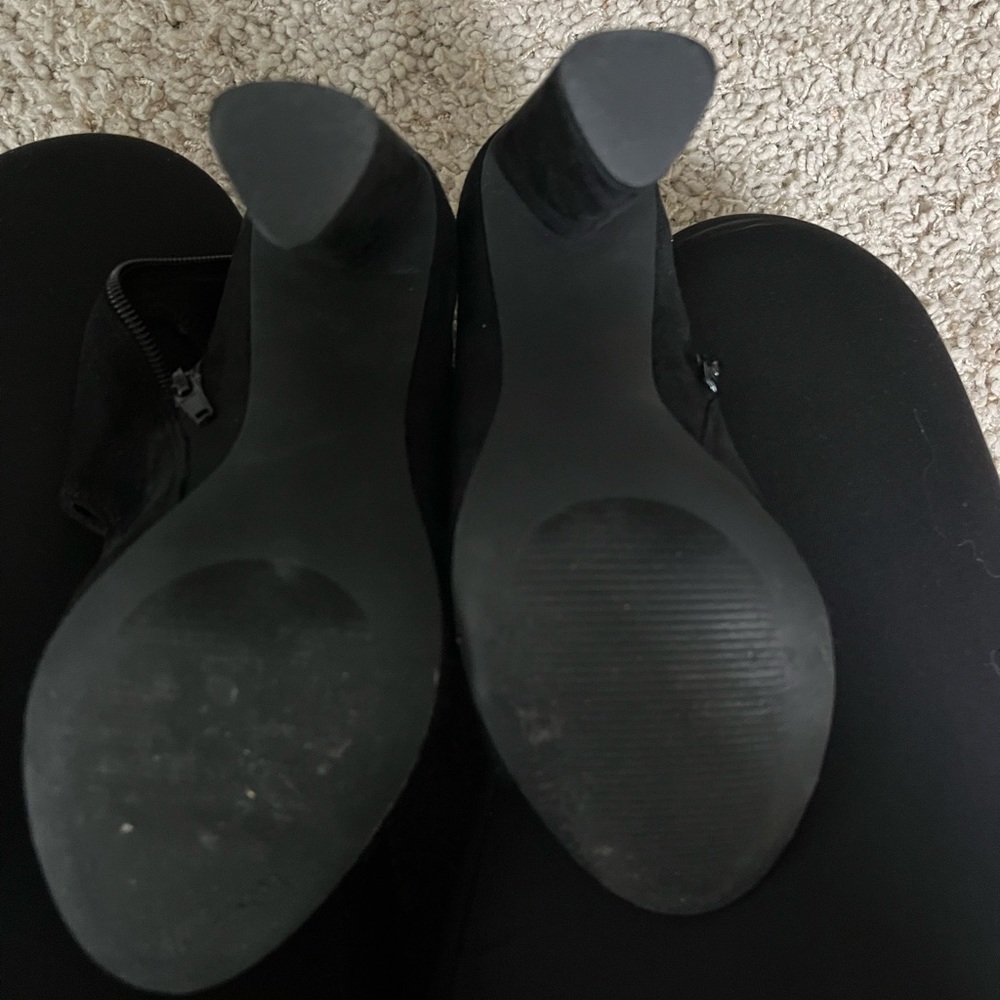 Steve Madden black suede heel shoes - Picture 4 of 6